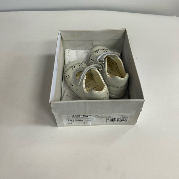 GEOX RESPIRA BABY GIRL SHOES IN CREAM AND SILVER COLOUR IN SIZE 21 - Picture 5 of 6